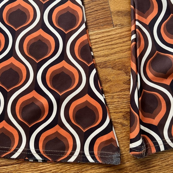 FashionKilla 70’s Print top and flare pant set - Picture 13 of 16